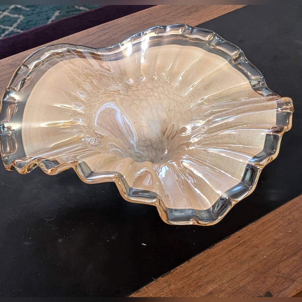 Murano Style Decorative Art Glass Dish / Handkerchief Bowl